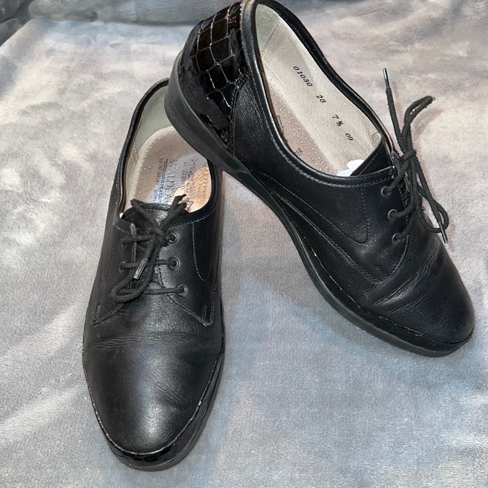 WALDLAUFER shoes